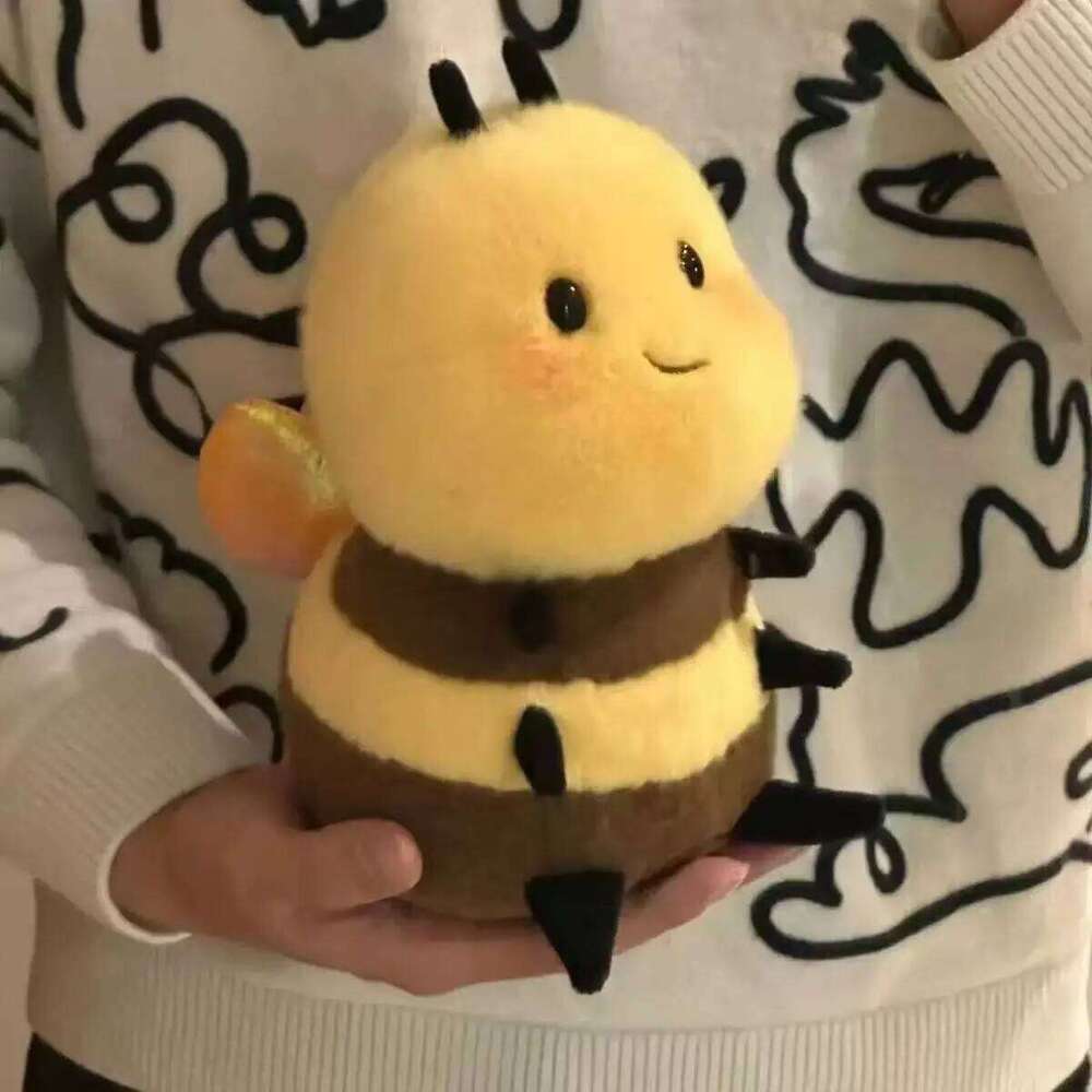 1pc 23cm/9.05in New little bee plush toy cute seven-star ladybug rag toss scratcher doll Y260128