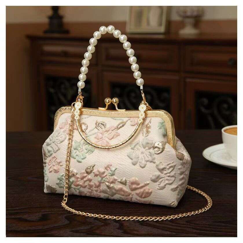 Luxury Shoulder Bag Hobo New Product Vintage Chinese Cheongsam with Hanfu Ma Mian Skirt Single Horizontal Bag Handheld Buckle Bag SENYY