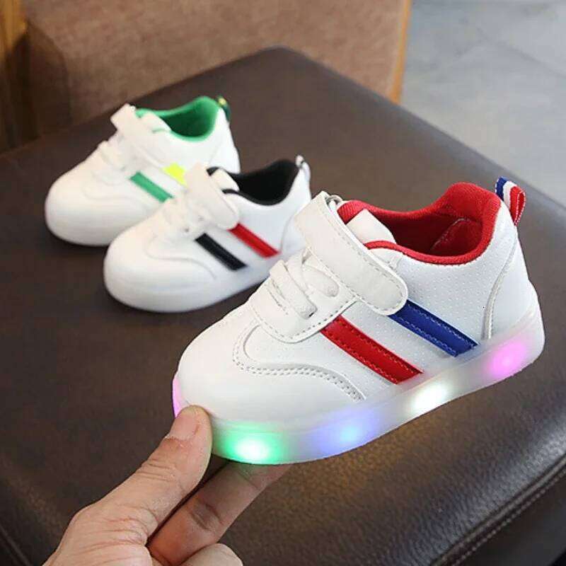 Trendy Child Sneakers Light Up Simple Versatile Comfort Boy Shoe Anti Slip New Autumn Girl Sneaker Daily Casual Shoes Y260128