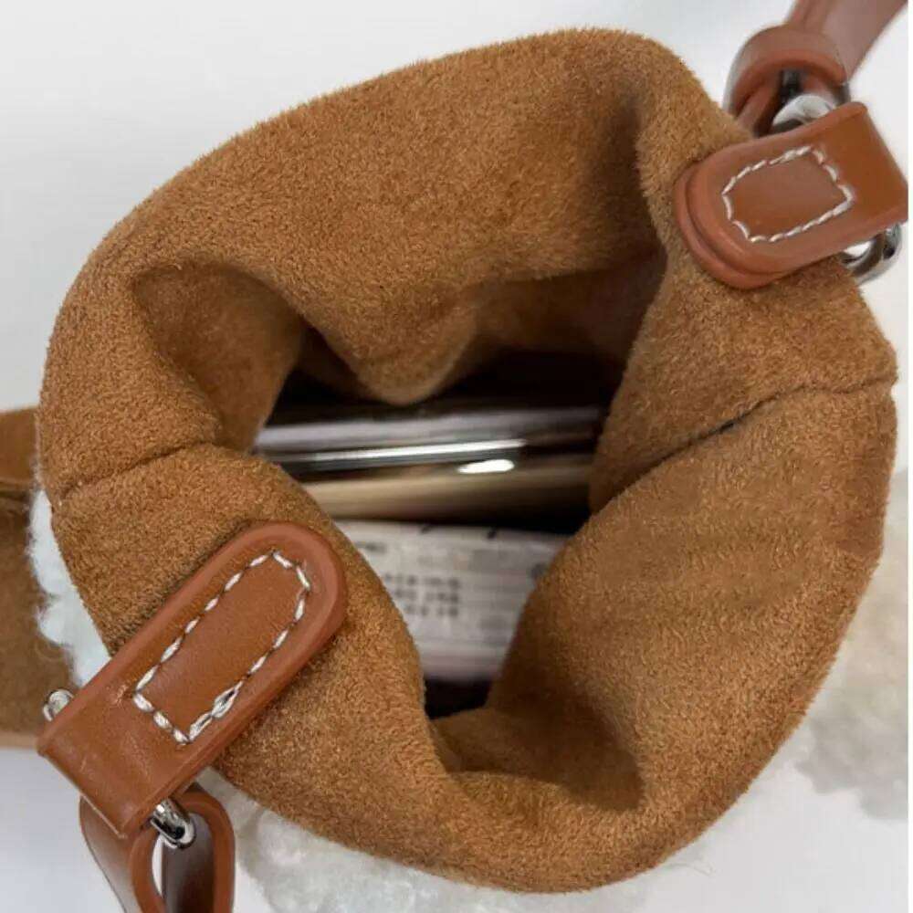 Portable Korean Style Suede Crossbody LambWool Lightweight Christmas Sock Casual Fluffy Lamb Fur Bag Autumn and Winter
