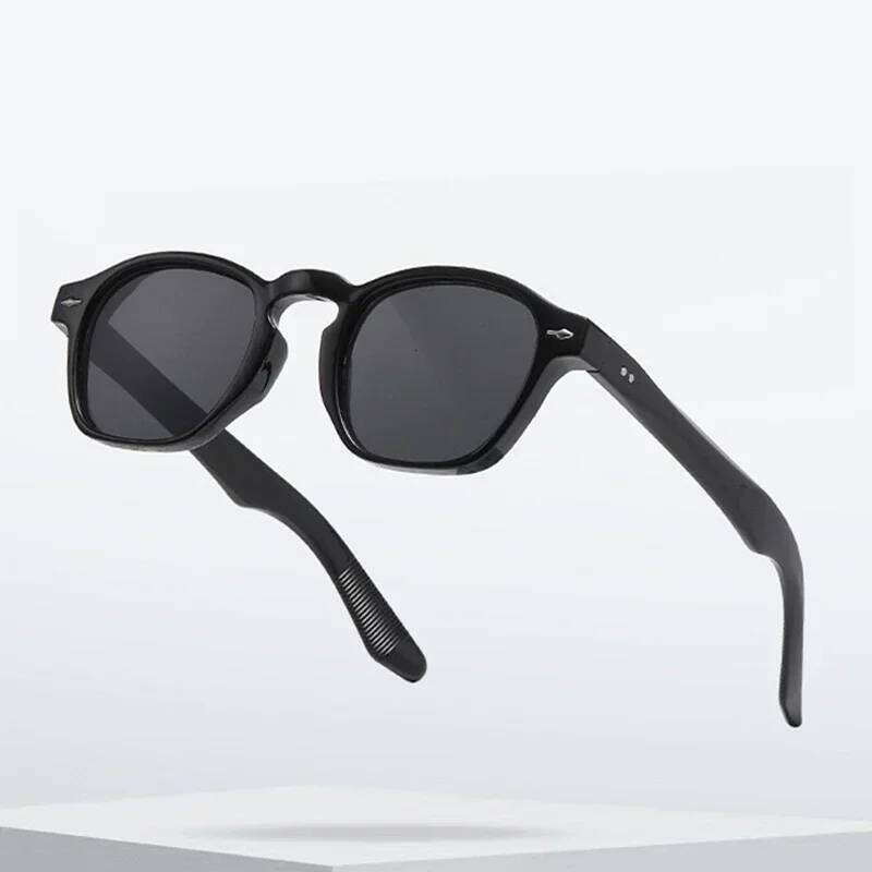 JNPCXI Retro Rivets Men Square Sunglasses Fashion Blue Green Trending Shades UV400 Women Clear Frame H260129
