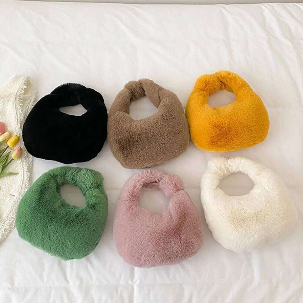 Fur Handbags Women's Small Half Moon Bag Warm Plush Wrist Bags Fashion Furry Short Handle Clutch Cute Ladies Coin Purses XJ260129
