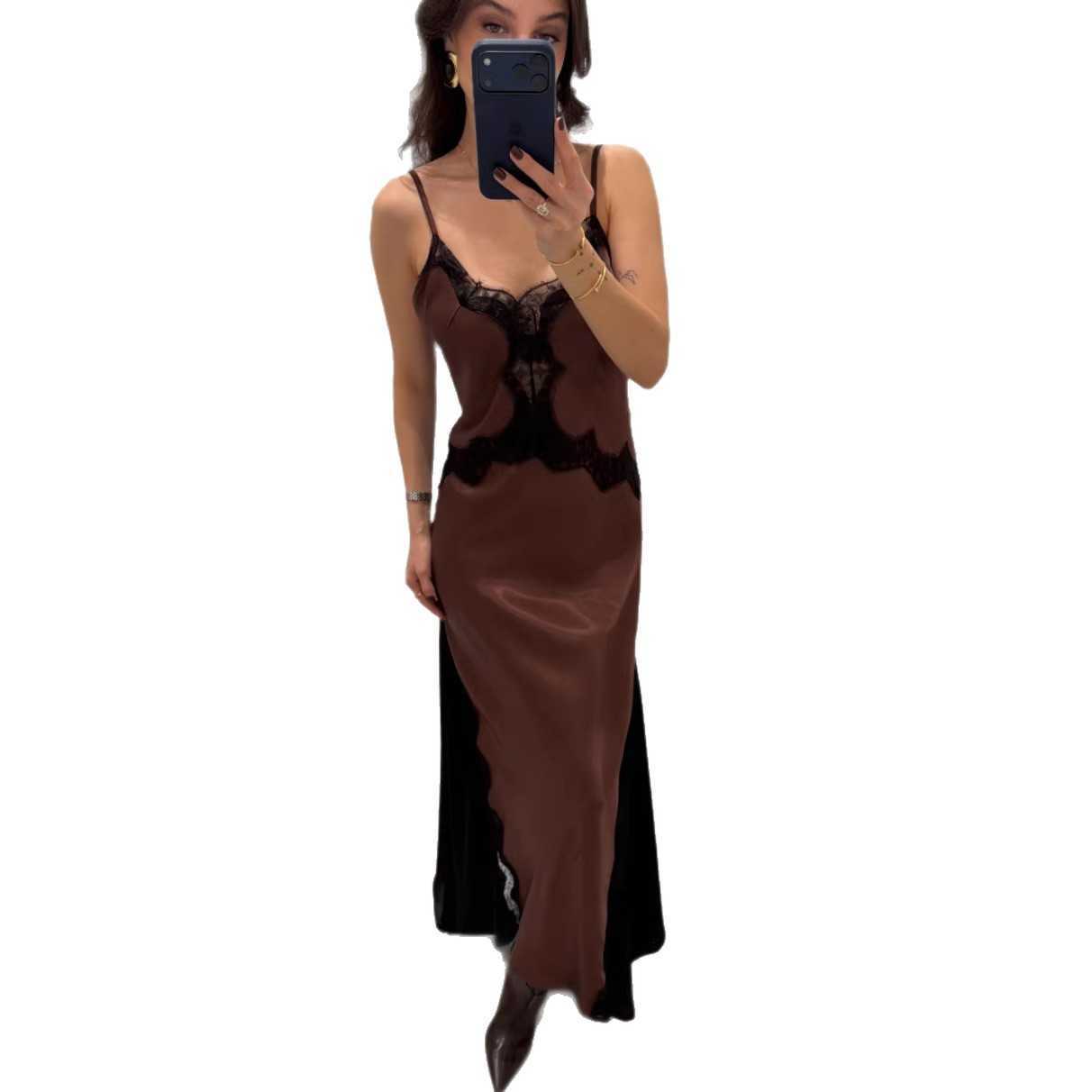 Women's Fashion Sexy Spaghetti Strap Dress Spring/Summer Women's Designer Lace-Up Cutout Waist-Defining Long Dress