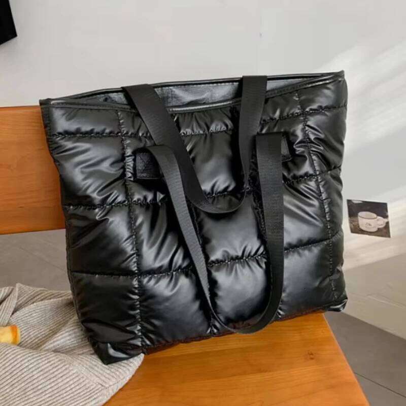New Fashion Large Tote Padded Handbags Autumn Quilted Women Shoulder Bags Luxury PU Down Cotton Thread Crossbody Winter Bag XJ260129