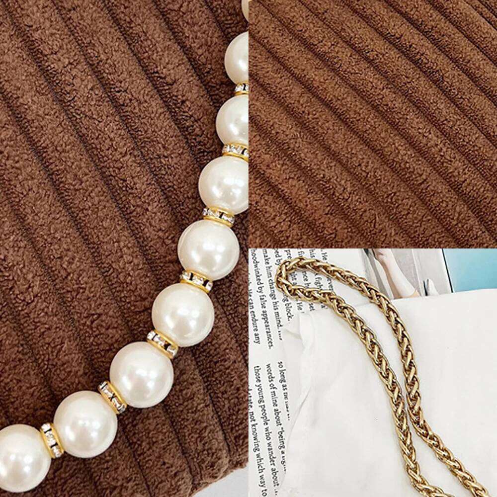 Wrinkled versatile pearl shell fashionable chain crossbody bag, casual clip on single shoulder women's bag.zwq
