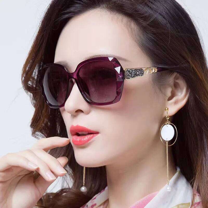 New Large Frame Square Sunglasses Women's Fashion Sun Glasses Women Classic Vintage Eyewear UV400 Oculos De Sol H260129