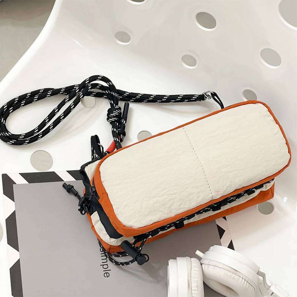 Water Bottle Simple Lightweight Crossbody Fashionable and Casual Sports Shoulder Bag, Mobile Phone Bag