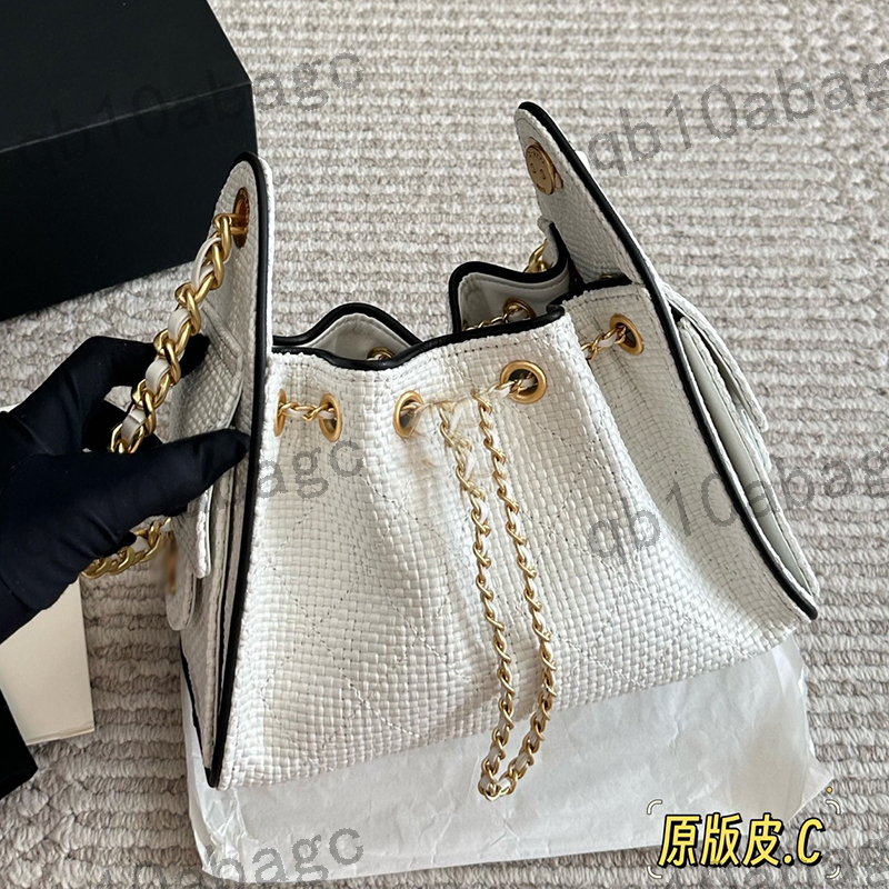 25C Straw Woven Drawstring Bucket Underarm Bag Fashion Ladies Shoulder Sacoche Two Color Gold Metal Matelasse Chain Luxury Handbag Crossbody Dinner Wallet 20cm