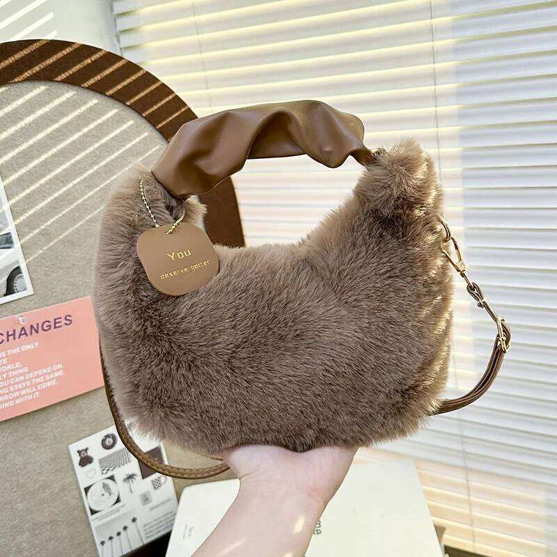 Women's high-end plush new handbag niche autumn and winter versatile fashion messenger bag women's fluffy