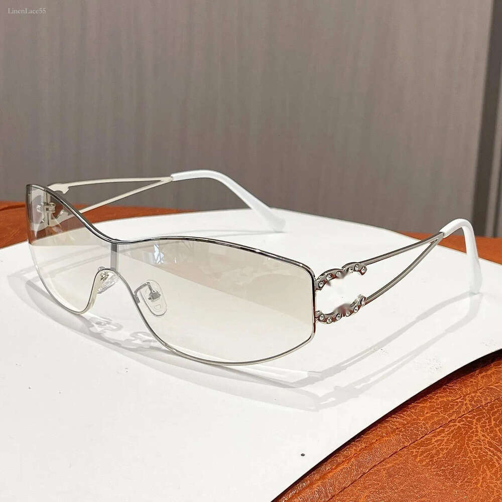 channels sunglasses Luxury Sunglasses Woman Designer Glasses Woman Double Diamond Sunglasses Large Frame Lens Silver Frame Metal Inlaid cc sunglasses 92e