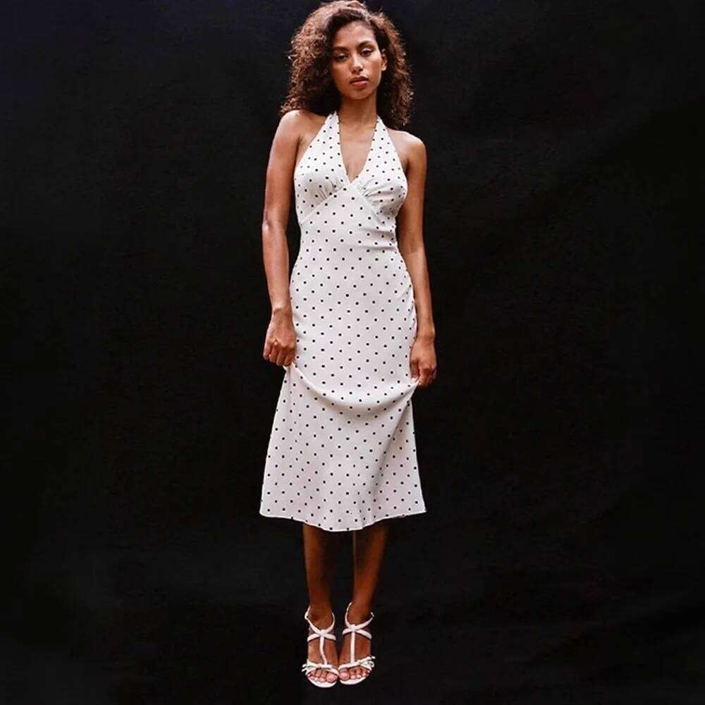 Women's White Polka Dot Halter Neck Dress, Midi Length V-Neck Sleeveless Sundress with Smocked Waist for Summer Casual Vacation