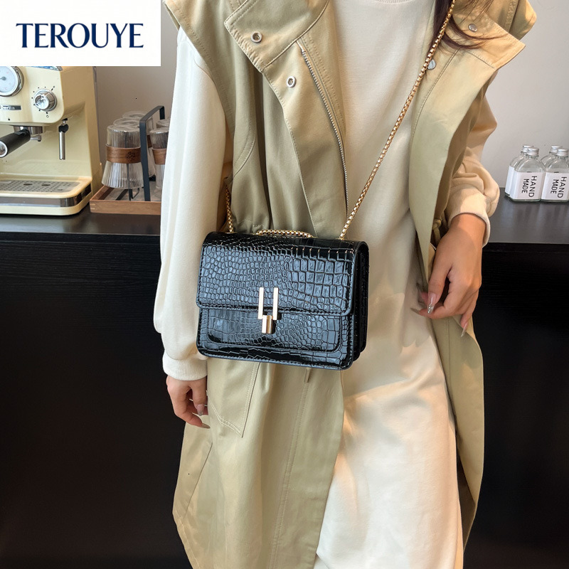 TEROUYE Bag Retro texture women's shoulder bag autumn and winter new fashion texture design chain small square bag elegant luxury