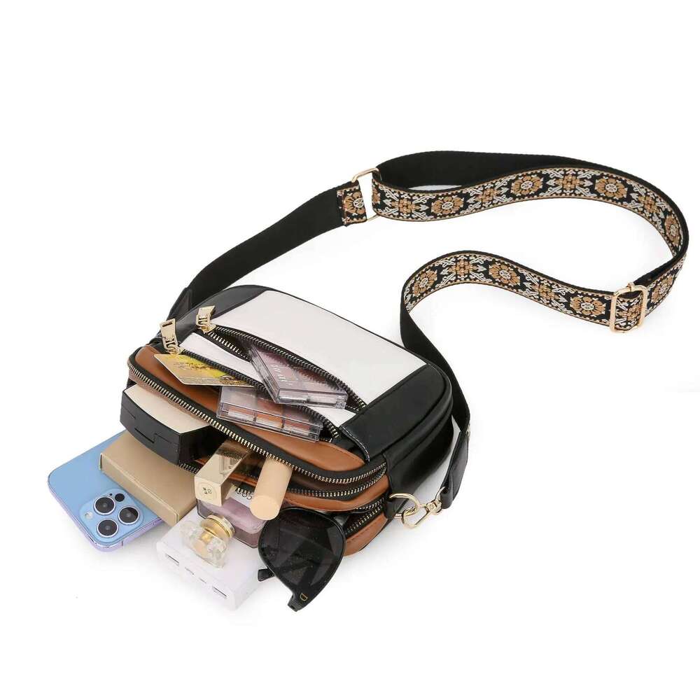 Stylish Wide Strap Leather Crossbody States Color Matching Zipper Small Square Shoulder Bag Suitable for Daily Use XJ260129