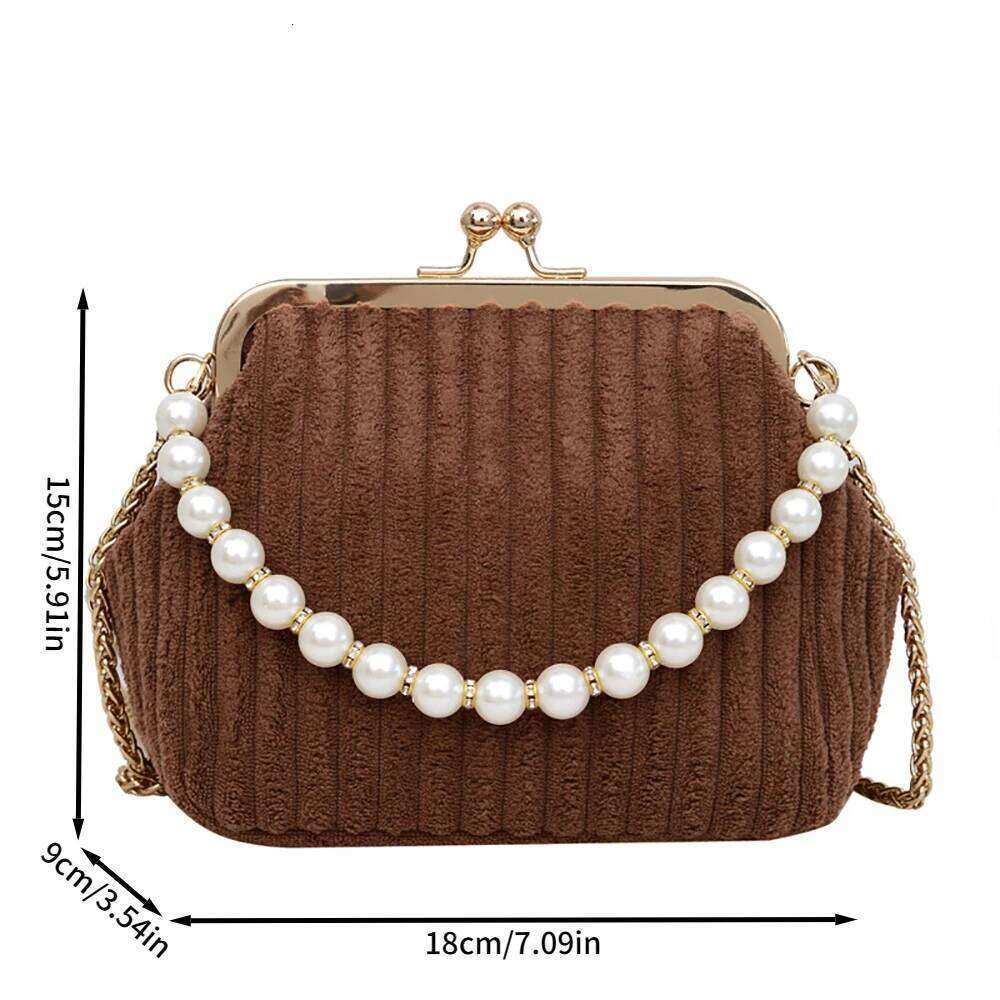 Wrinkled versatile pearl shell fashionable chain crossbody bag, casual clip on single shoulder women's bag.zwq