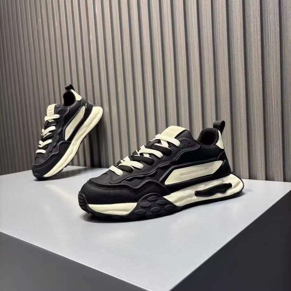 Men's 2025 Autumn New Versatile Trendy Thick-Soled Height-Increasing Wear-Resistant Ultra-Light Comfortable Fashion Casual Sneakers