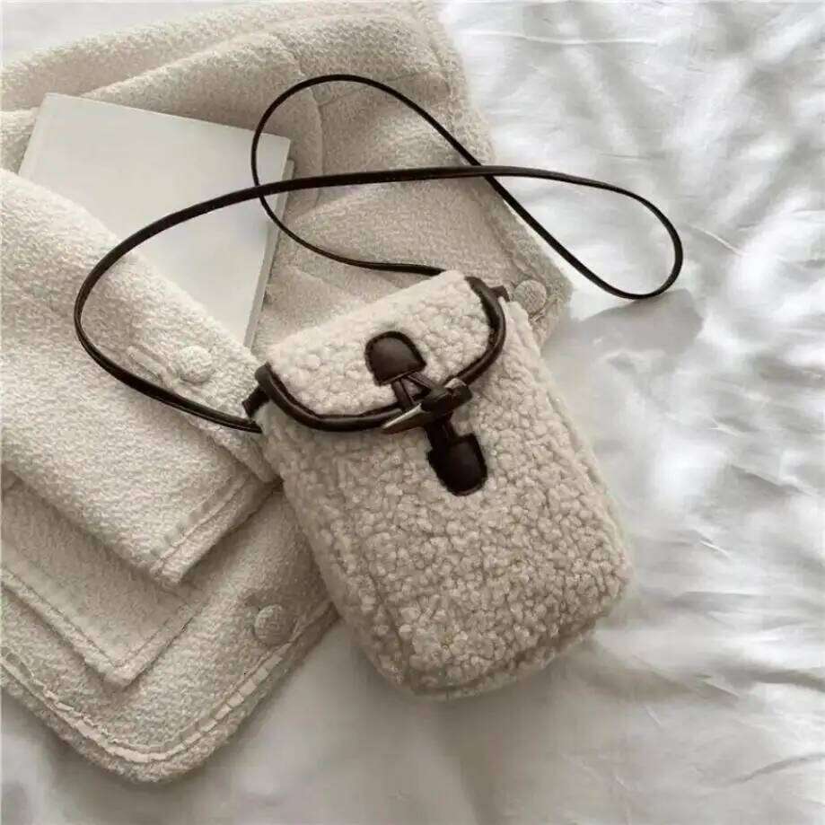 1 Pcs Plush Bag, Women's New Fashionable Winter Shoulder Crossbody Lock Buckle Mobile Phone Small Square Bag