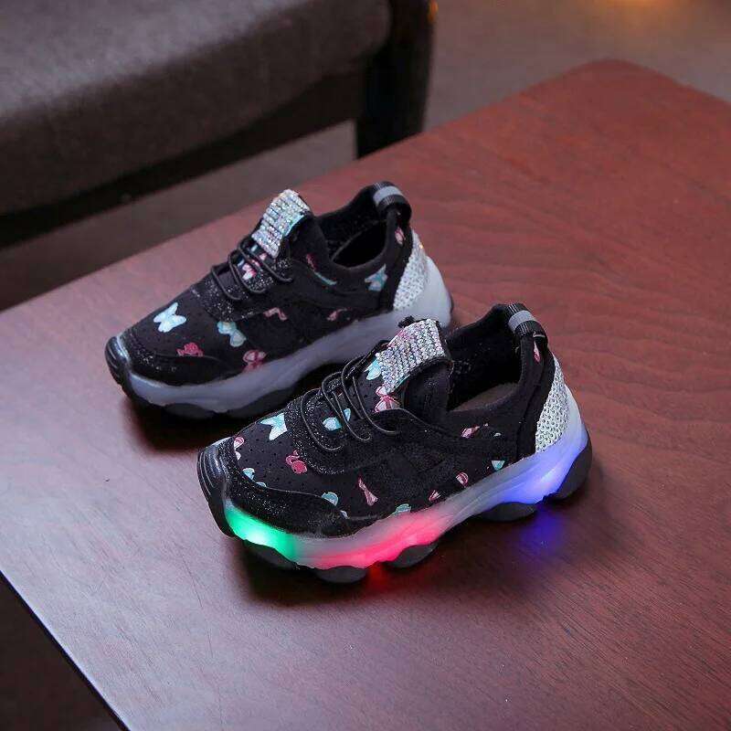 Kid Children's LED Shining 2023 Spring New Boys Sports Girls Elastic Fabric Sequins Casual Shoes Zapatillas Y260128