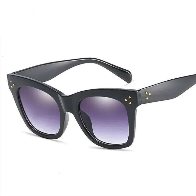Luxury Rectangle Sunglasses Women Brand Designer PC Frame Gradient Lens Classic Rivet Shades Female Male Fashion Eyewear UV400 H260129