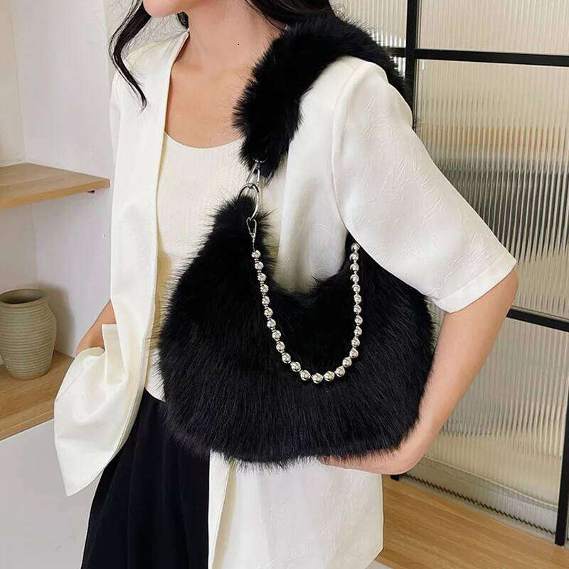 Plush Women Armpit Purse Chain Fluffy Versatile Shoulder Faux Fur Fashion Underarm Ladies Winter Crossbody Hobo Bag