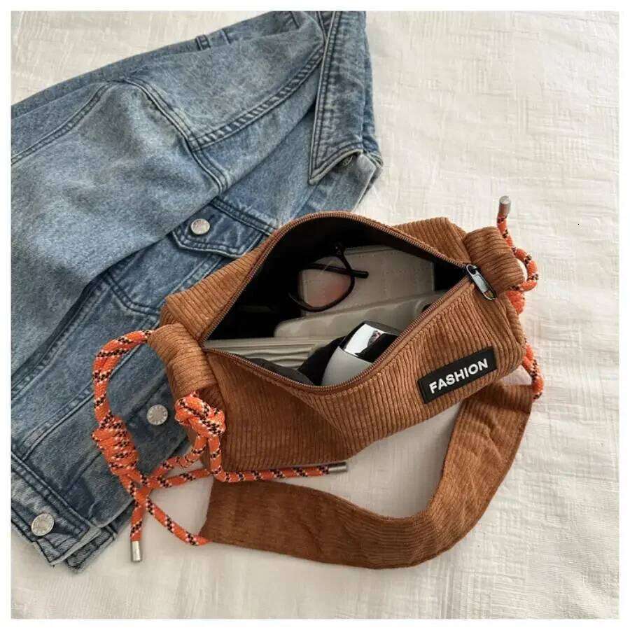 Corduroy crossbody large-capacity wide-strap single-shoulder cylindrical bag, suitable for commuting, playing and shopping XJ260129