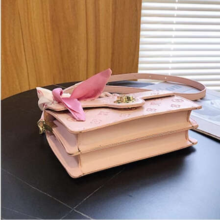 handbag womens Elegant Embossed Pattern Small Square Bag luxury Flap Ribbon Top-handle Bag bags pink ladies crossbody White Black Clutch 9a