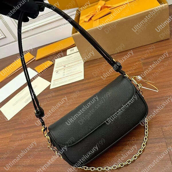 Ladies Fashion Casual Designer Luxury WALLET ON CHAIN IVY Totes Handbag Crossbody Shoulder Bag Messenger Bags TOP Mirror Quality M82154 M82211 M82210 Pouch Purse