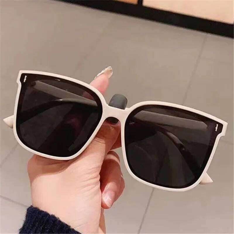 Retro New Sunglasses Men Women Popular Square Sun Glasses Ladies Black Eyeglasses Driver Goggles UV400 Mirror Shades H260129