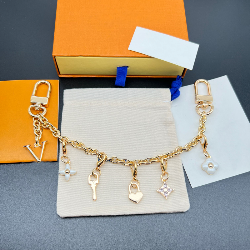 Keychain Lanyards Fashionable Classic Keychain Letter Long Chain Keychain Bag Charm Pendant High Quality