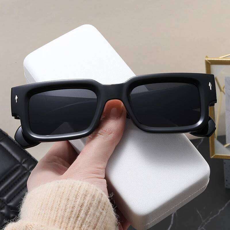 2PCS CY5539 Brand Designer Square Sunglasses Women Men Ocean Color Shades Glasses Female Fashion Rectangle Rivet Oculos De Sol H260129