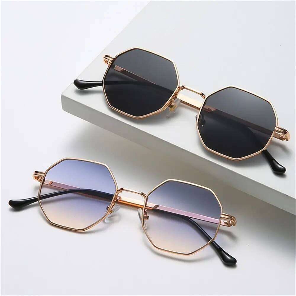 Retro Square Men Women Fashion Small Frame Polygon Sun Glasses Metal Sunglasses Outdoor Driving Eyewear UV Protection H260129