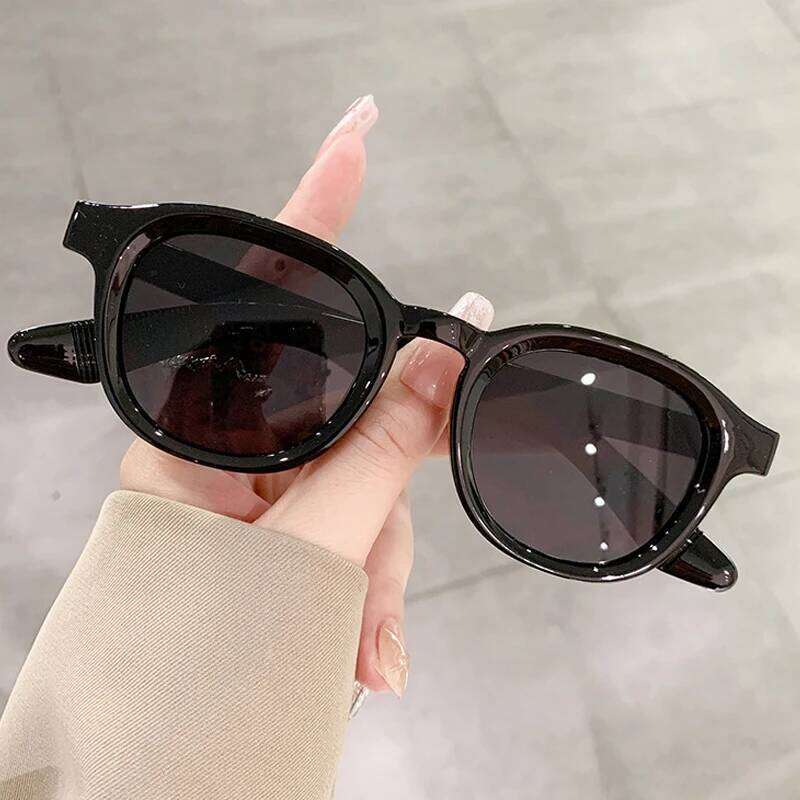 JNPCXI Retro Rivets Polarized Men Round Sunglasses Fashion Black Blue Trending Shades UV400 Women Clear Frame H260129
