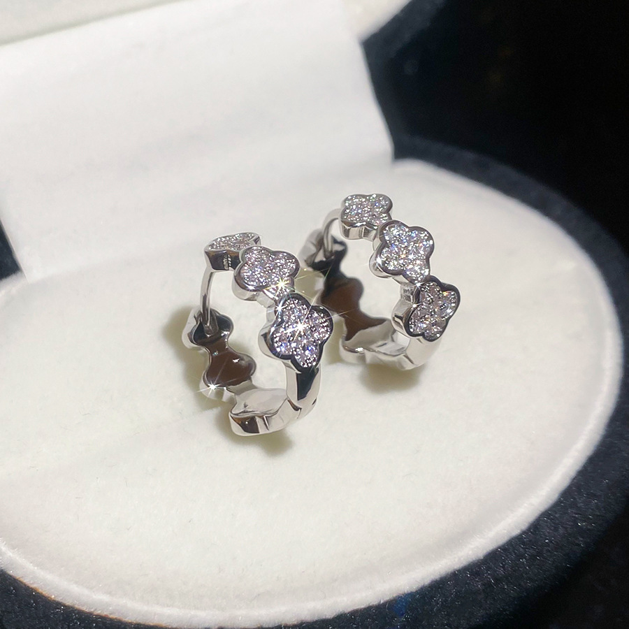 Korean Style Ins Zircon Flower Minimalist Casual Fashion Elegant Versatile Light Luxury Niche Earrings for Women - view 3