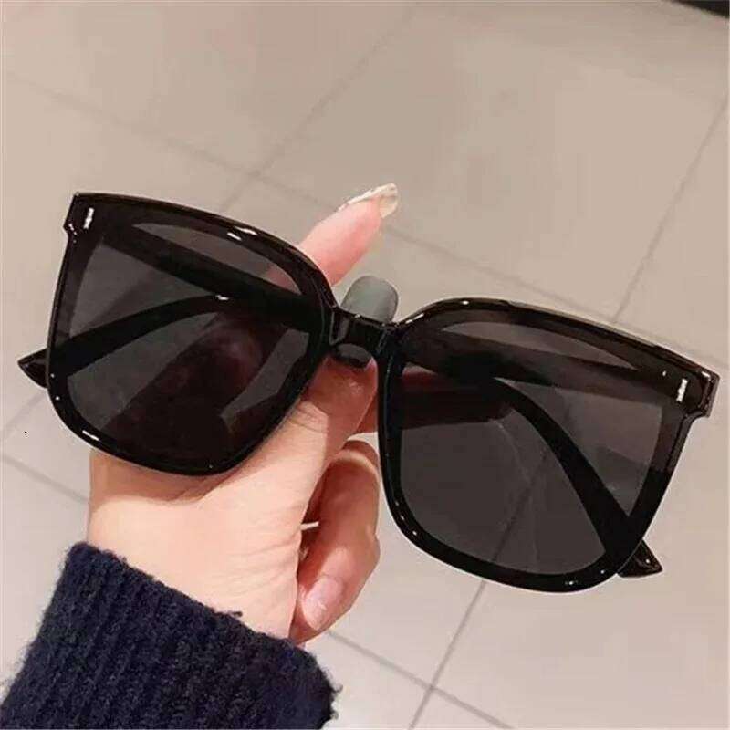 Retro New Sunglasses Men Women Popular Square Sun Glasses Ladies Black Eyeglasses Driver Goggles UV400 Mirror Shades H260129