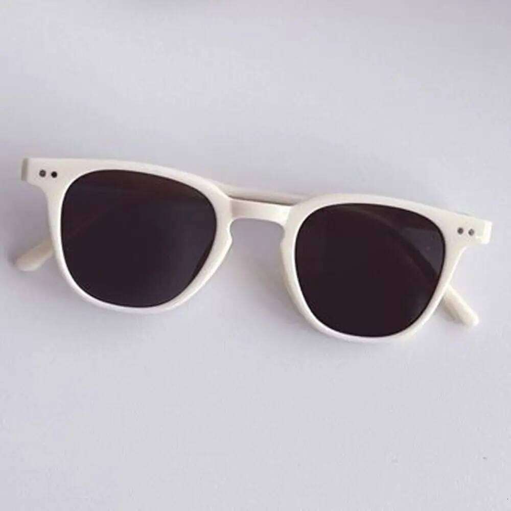New Kids Sunglasses Children's Sun Glasses Summer Outdoor UV Protection Beach Ins Style Boys Girls Shades Eyewear H260129