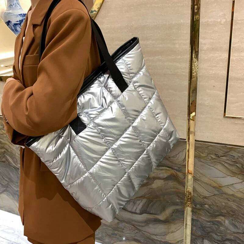 New Fashion Large Tote Padded Handbags Autumn Quilted Women Shoulder Bags Luxury PU Down Cotton Thread Crossbody Winter Bag XJ260129