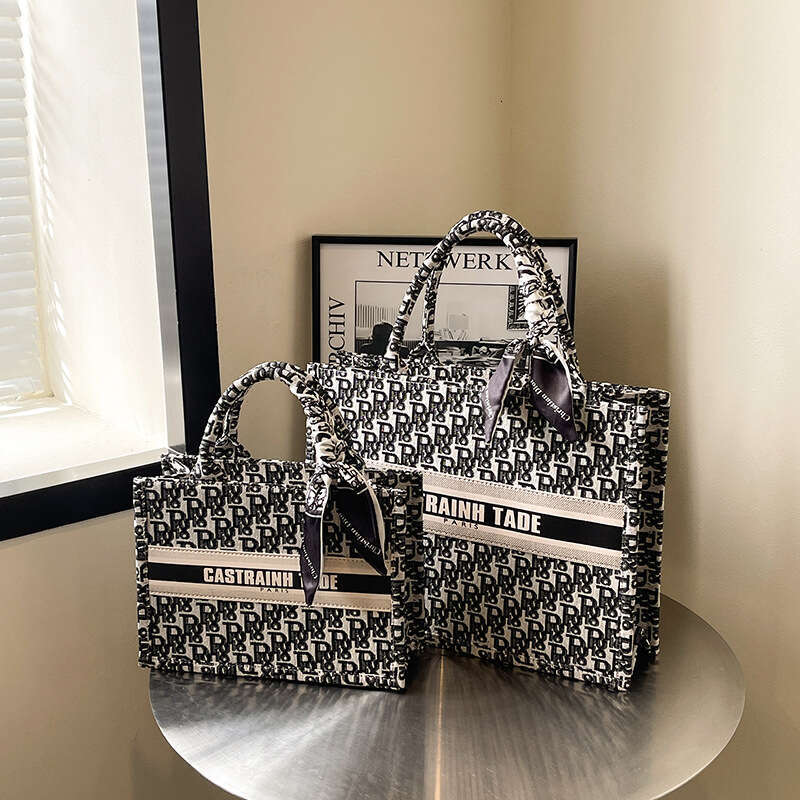 Large Capacity For Women 2025 New Fashion Cross-Border Embroidered Letter Handbag Tote Versatile Shoulder Underarm Bag SHANGFANNI