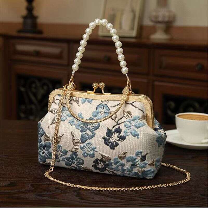 Luxury Shoulder Bag Hobo New Product Vintage Chinese Cheongsam with Hanfu Ma Mian Skirt Single Horizontal Bag Handheld Buckle Bag SENYY