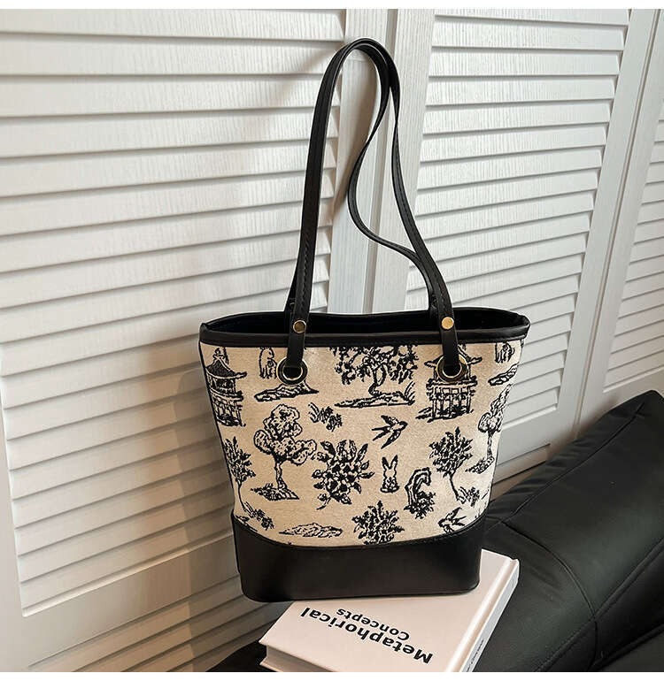 New Trendy Chinese Style Printed Women's Spring Fashionable Large Capacity Commuter Bucket Underarm Shoulder Bag Evergwish