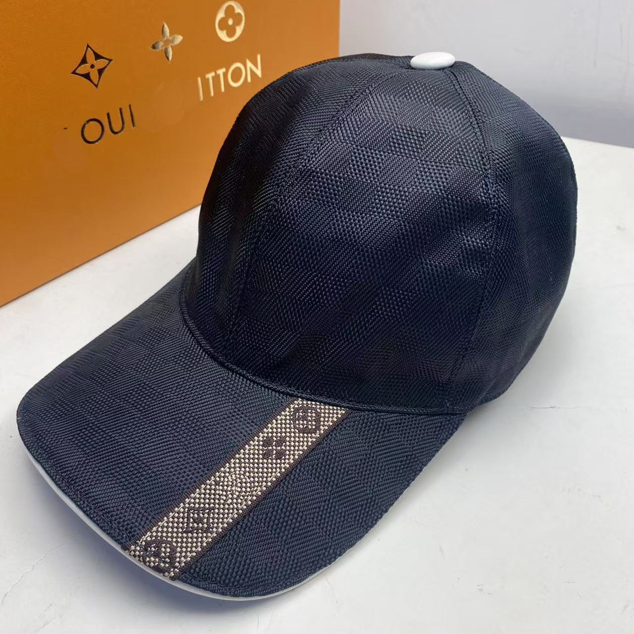 2026 Designer Men's and Women's Ball Caps Fashion Baseball Hats Cotton Cashmere Hats Fit Hats Spring and Autumn Season Snap Embroidered Casual Beach Luxury Hat 21