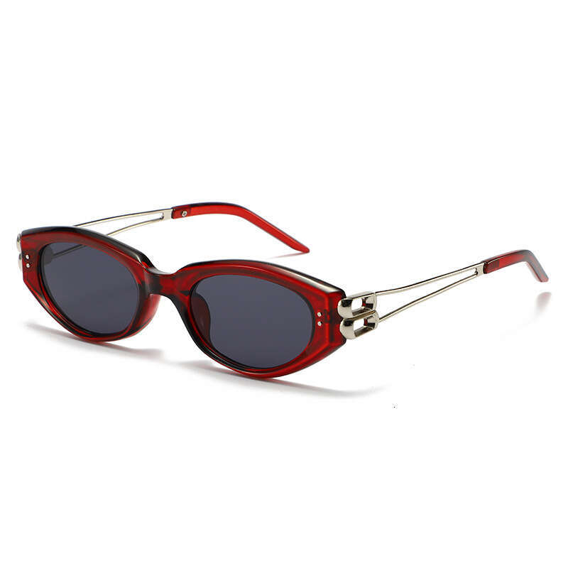 New Fashion Cat-Eye Sunglasses Women's Edition with High-End Feel and UV Protection