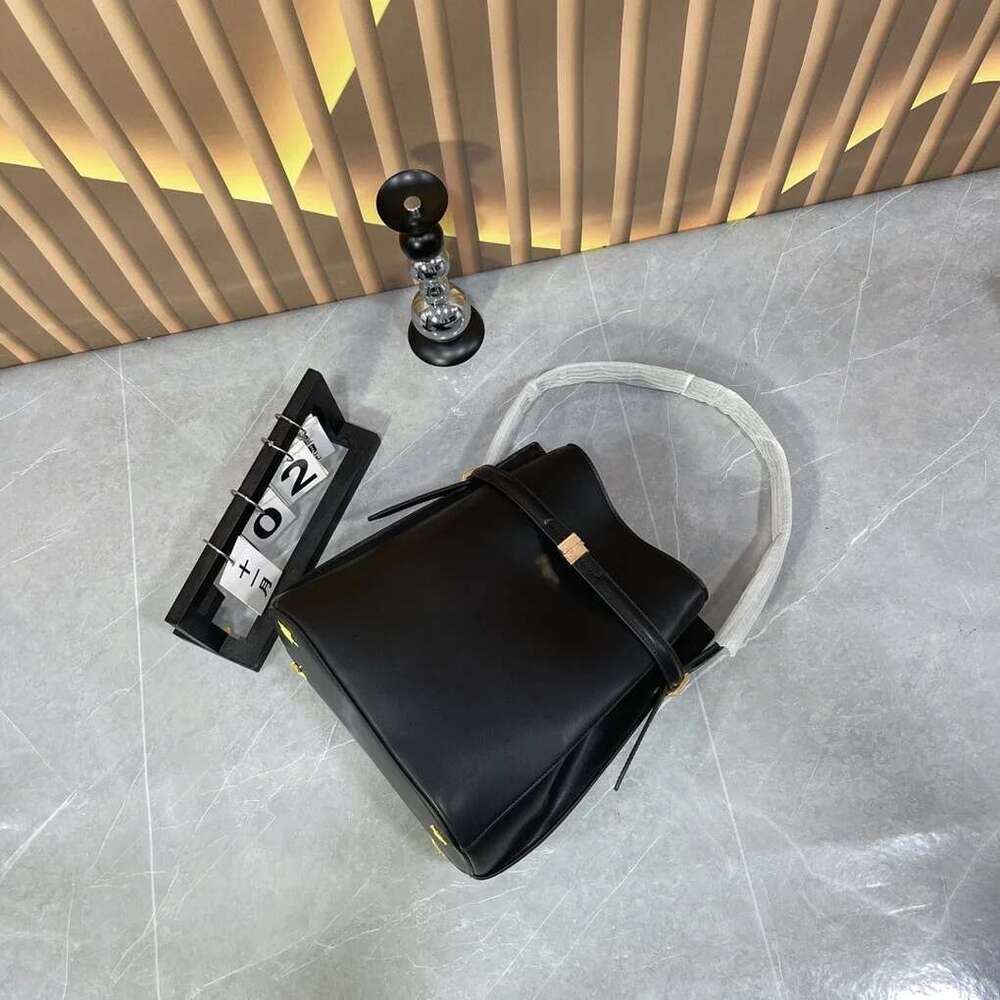 Luxury Bags New Minimalist Indie Bucket Luxe Versatile Shoulder Commuter Simple Handheld Purse Premium Women's Bag Hot Selling BAOLUOMINGPIN