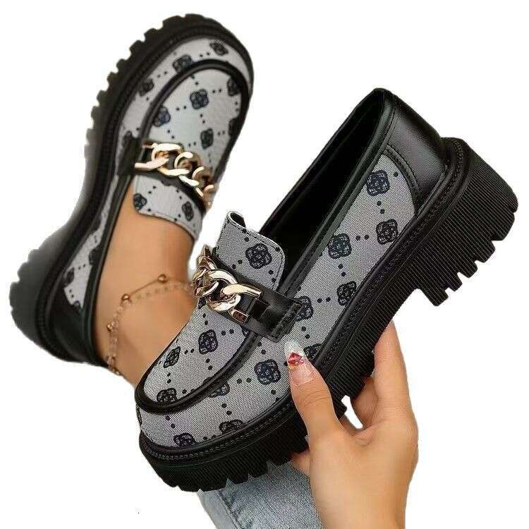 Large Size British Style Spring Winter Autumn New Loafers Fashionable Chunky Heel Trendy Retro Leather Shoes