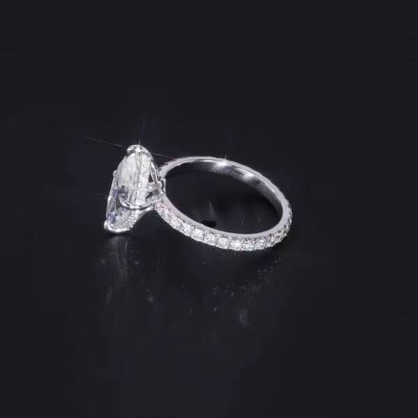 Wuzhou Moissanite 14k Gold Ring 2ct Marquise Shape Moissanite and Side Lab Diamond Ring in Stock