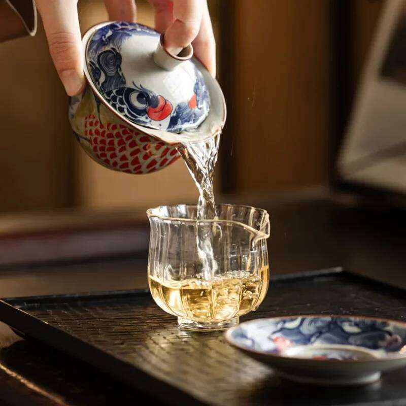 130ml Chinese Blue and White Ceramic Tureen Handmade Fish Gaiwan Beauty Infuser Teacup Household Tea Bowl Teaware