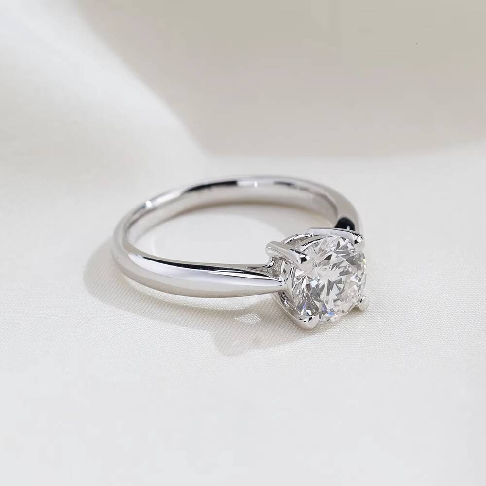 Ready to Ship MSR-371 Classic Design PT950 Solitaire Diamond Ring 158ct G VVS2 Round Shape Lab Grown Diamond Ring