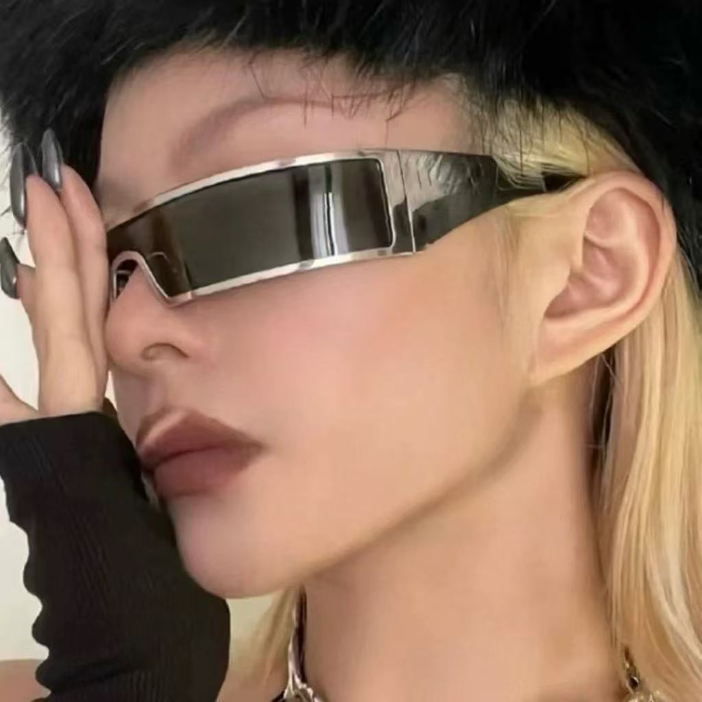 Integrated Futuristic Tech Inspired Unisex Sunglasses with Stylish Design & Durable Frame