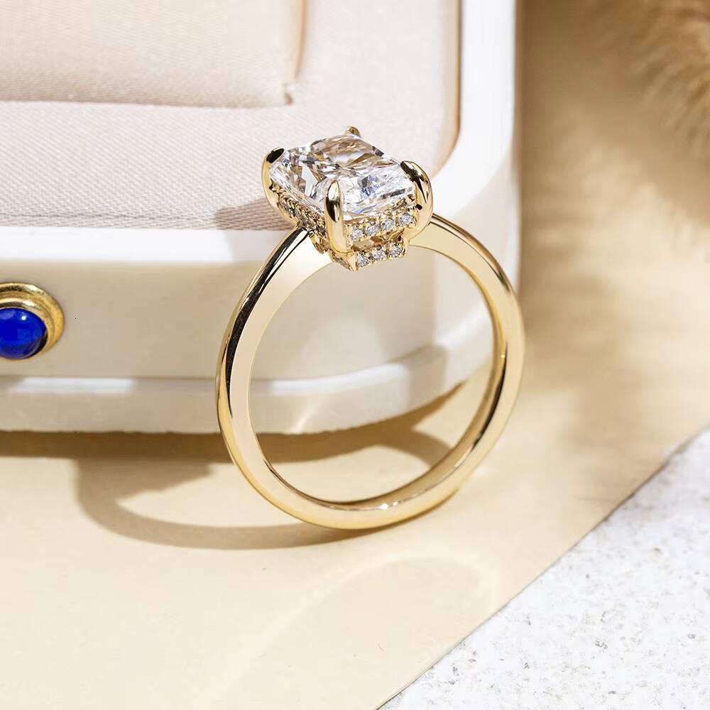 Messi Jewelry MSR-2052 18k Gold Solitaire Ring 3ct E VS1 Radiant Cut Lab Grown Diamond Ring