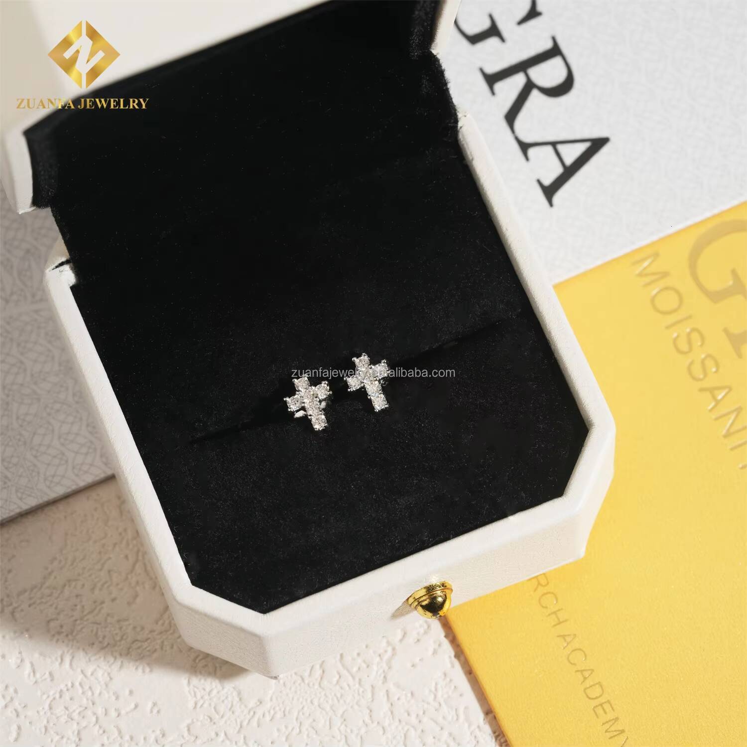 Pass Diamond Tester Best Selling Hip Hop Rapper Jewelry 925 Sterling Silver VVS1 Moissanite Cross Stud Earring Screw Back