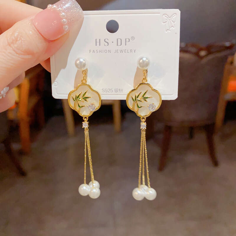 New Chinese Fan-Shaped Bamboo Leaf Fashion Retro National Style Long Tassel Pearl Cheongsam Earrings Ear Accessories