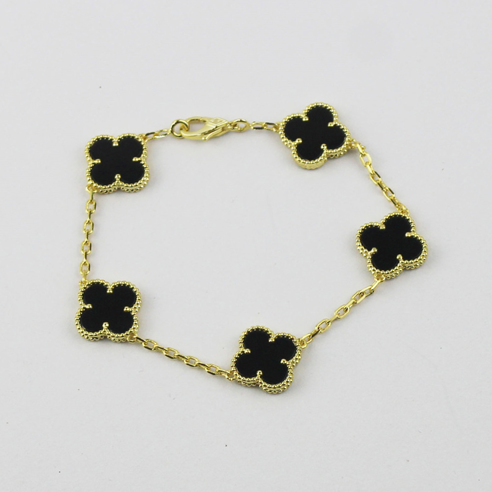 Four Leaf Clover Classic Vanly Bracelet Luxury Designer jewelry Bracelets 18K Gold Silver Plate Agate Diamond Fashion Charm Chain Wedding Gift Party For Women